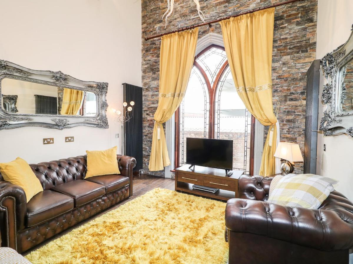 The Upper Apartment